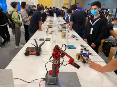 華為多元布局 鴻蒙賦能千行百業(yè)，從工業(yè)場(chǎng)景到智能家居的生態(tài)延伸